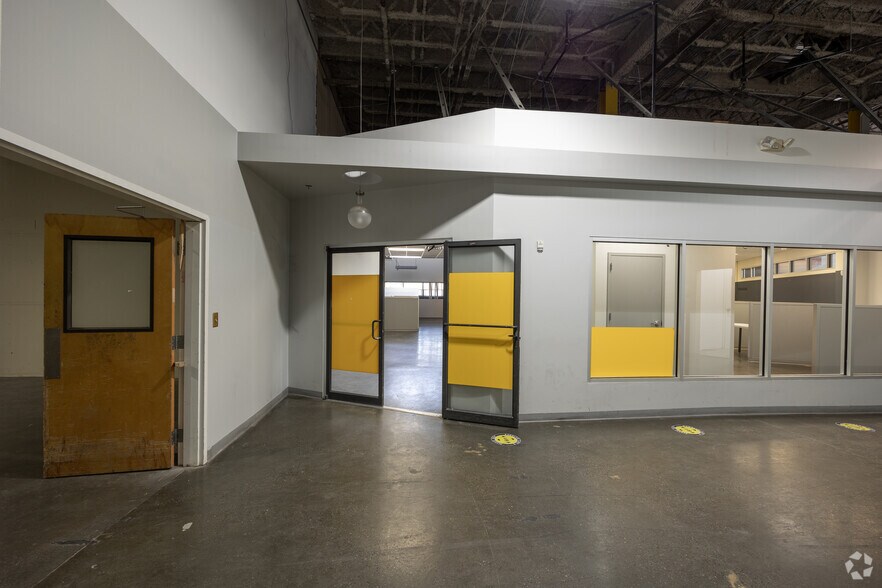 More Photos Of 1200 White St SW, Atlanta Office For Sale