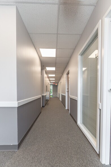 More Photos Of 9930 Derby Ln, Westchester Office For Sale