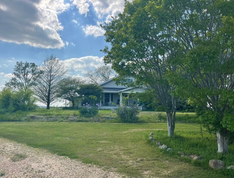 Primary Photo Of 1421 Airport Rd, Sulphur Springs Land For Sale