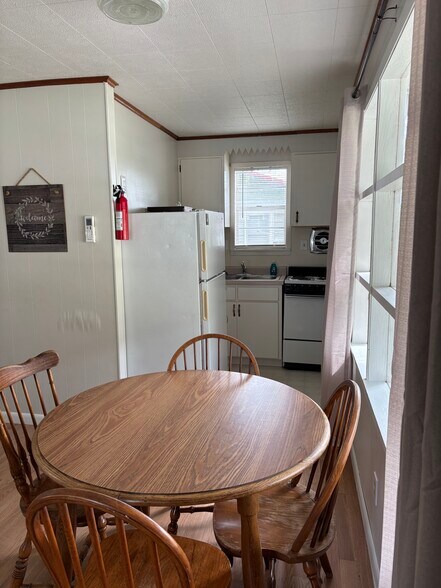 More Photos Of 1575 Tablerock Cir, Branson Hotel For Sale