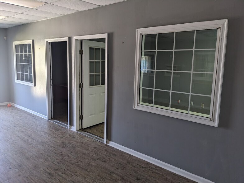 More Photos Of 7400 GA Highway 122, Hahira Manufacturing For Lease