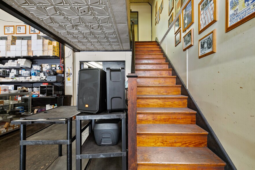 More Photos Of 310 W Broad St, Richmond Storefront For Sale