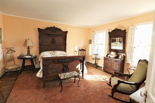 More Photos Of 600 Crockett Cir, Paris Specialty For Sale