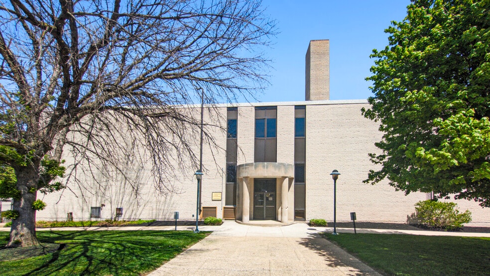 More Photos Of 1300 W Godfrey Ave, Philadelphia Specialty For Sale