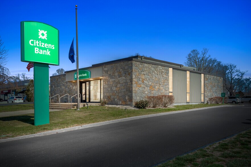 More Photos Of 43 Pennsylvania Ave, Niantic Bank For Lease