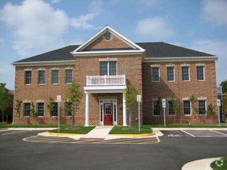 More Photos Of 225 Oak Springs Dr, Warrenton Medical For Sale