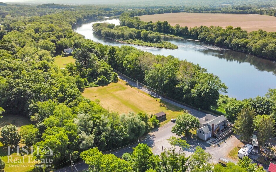 More Photos Of 2093 Island Rd, Lock Haven Restaurant For Sale