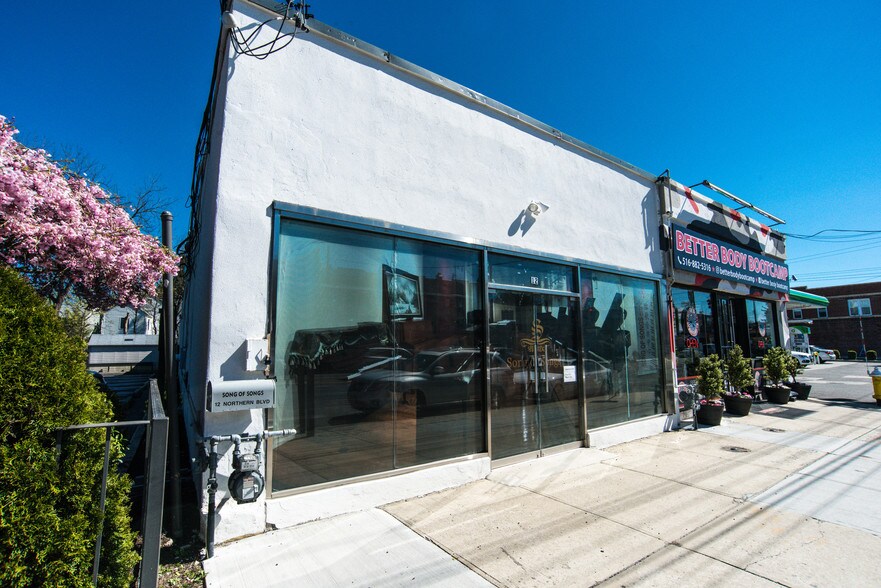 More Photos Of 12 Northern Blvd, Great Neck Storefront Retail Office For Lease