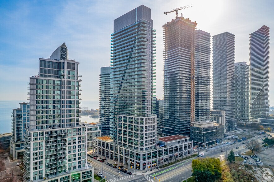 More Photos Of 2123 Lake Shore Blvd W, Toronto Apartments For Sale