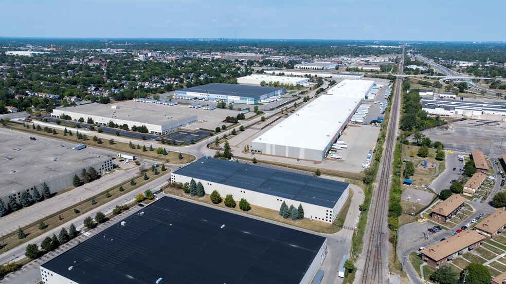 More Photos Of 12280 Oakland Park Boulevard, Highland Park Warehouse For Lease