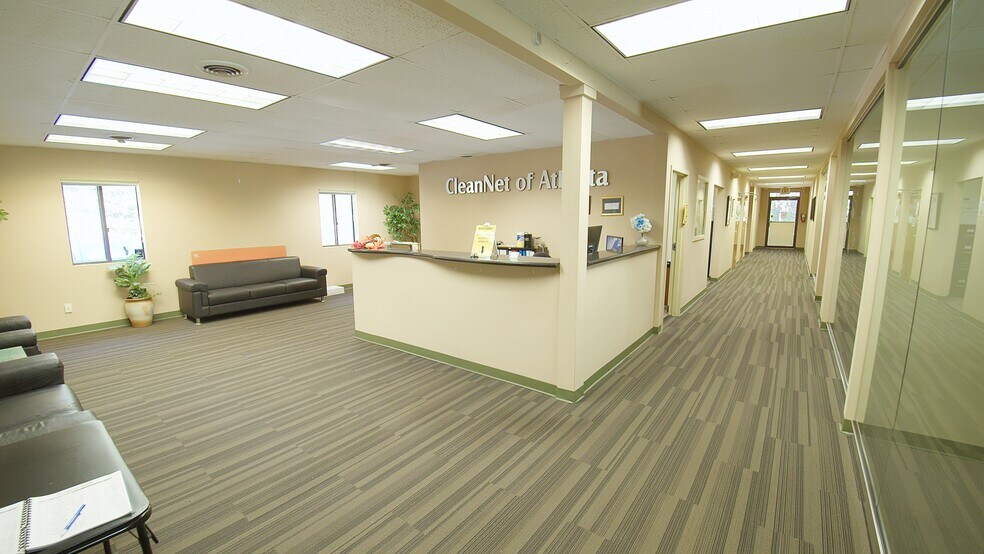 More Photos Of 3299 Northcrest Rd, Atlanta Office For Sale