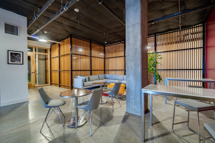 More Photos Of 7428 N Charleston Ave, Portland Apartments For Lease