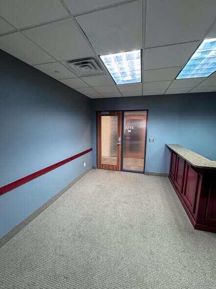 More Photos Of 206 S Broadway, Rochester Office For Lease