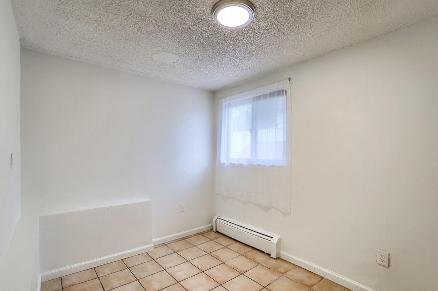 More Photos Of 1610 Boston St, Aurora Apartments For Sale