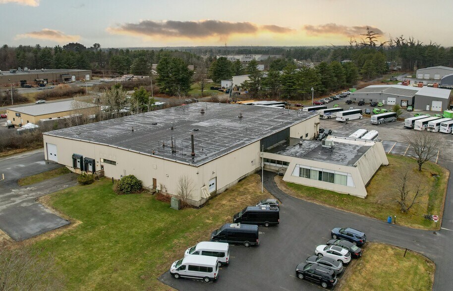 Primary Photo Of 19 Bartlett Rd, Gorham Distribution For Lease