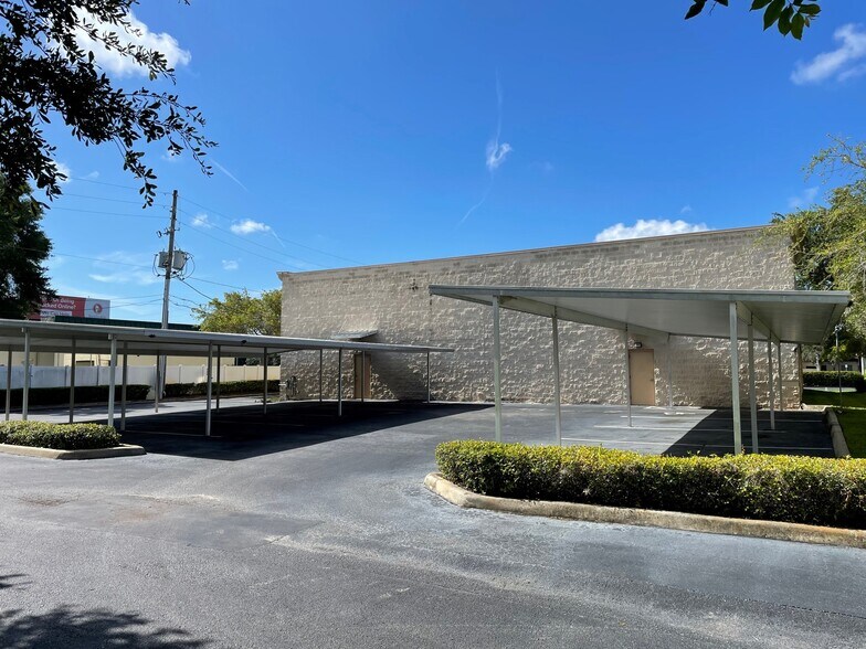 More Photos Of 2222-2226 State Road 580, Clearwater Freestanding For Lease