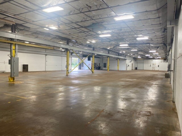More Photos Of 8420 South Ave, Youngstown Manufacturing For Sale