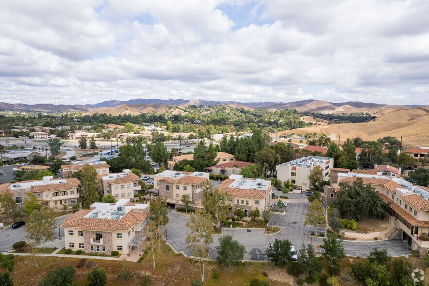 More Photos Of 5018 Chesebro Rd, Agoura Hills Medical For Sale
