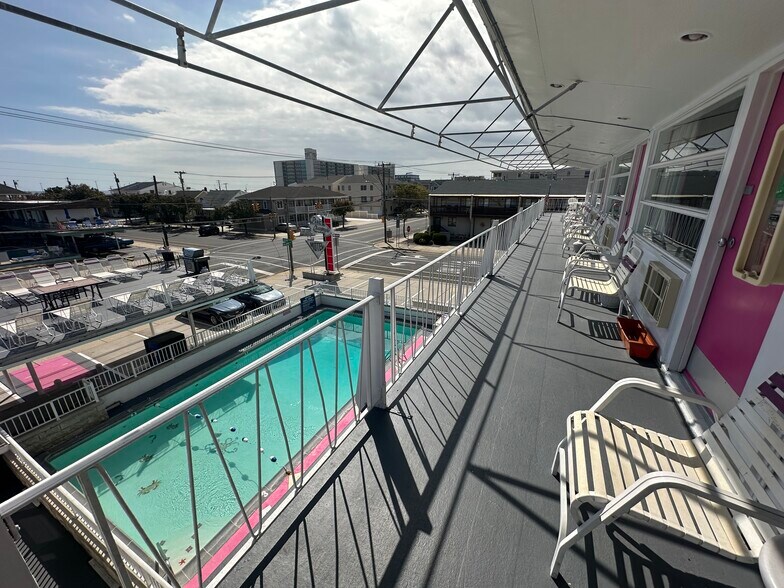 More Photos Of 4906 Atlantic Ave, Wildwood Hotel For Sale