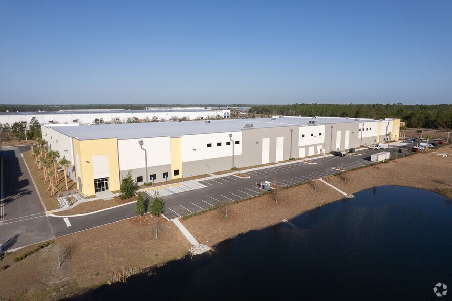 More Photos Of 3750 Cisco Dr W, Jacksonville Distribution For Lease