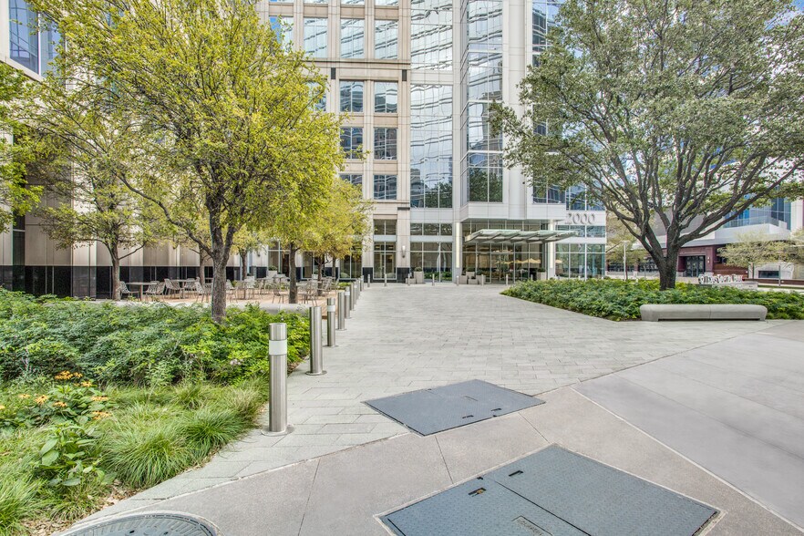 More Photos Of 2000 McKinney Ave, Dallas Office For Lease