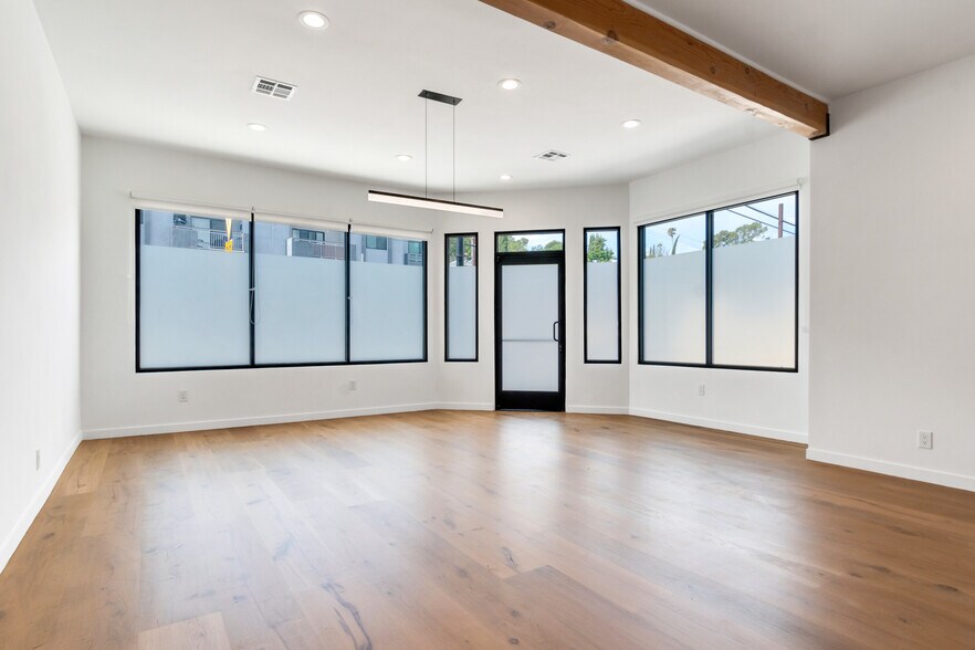 More Photos Of 768 N Avenue 50, Los Angeles Storefront Retail Office For Sale