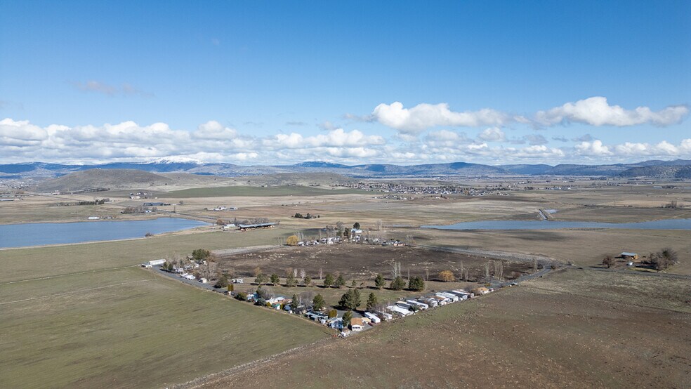 More Photos Of 11800 Tingley Ln, Klamath Falls Manufactured Housing Mobile Home Park For Sale