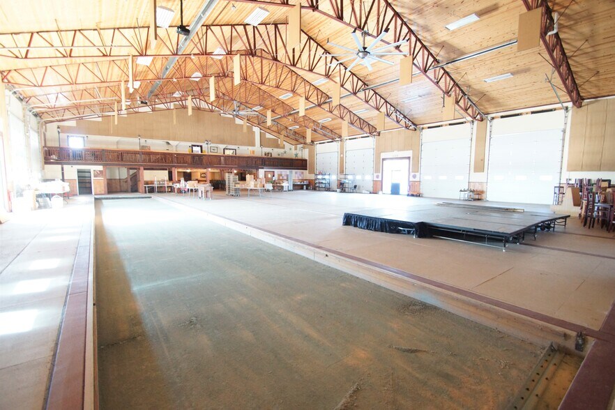 More Photos Of 7094 Eastlake Rd, Lisbon Restaurant For Sale