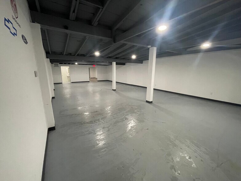 More Photos Of 5491 Adams St, Mounds View Freestanding For Sale