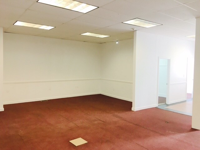 More Photos Of 16 Park St, Rockland Storefront For Sale