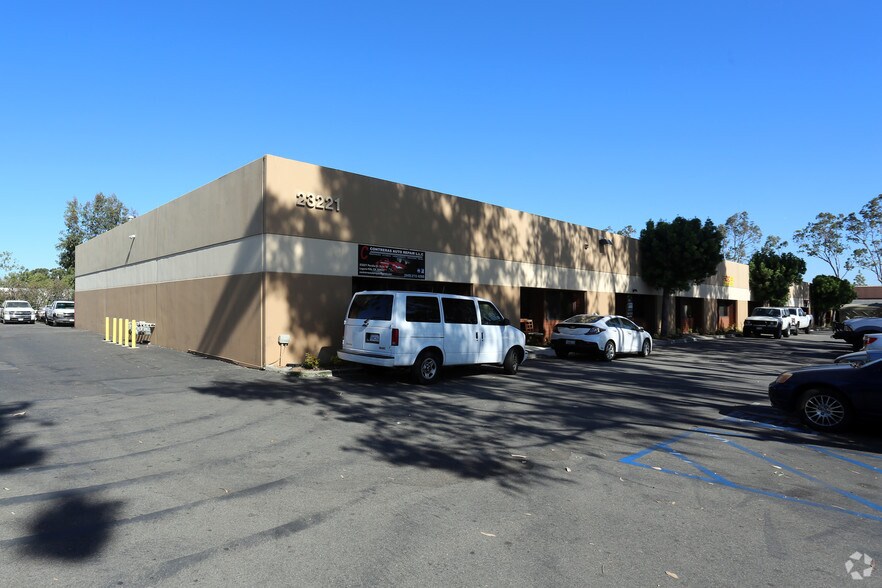 More Photos Of 23221 Peralta Dr, Laguna Hills Light Manufacturing For Lease