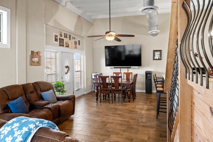 More Photos Of 1911 State Hwy 132, Natalia Multifamily For Sale