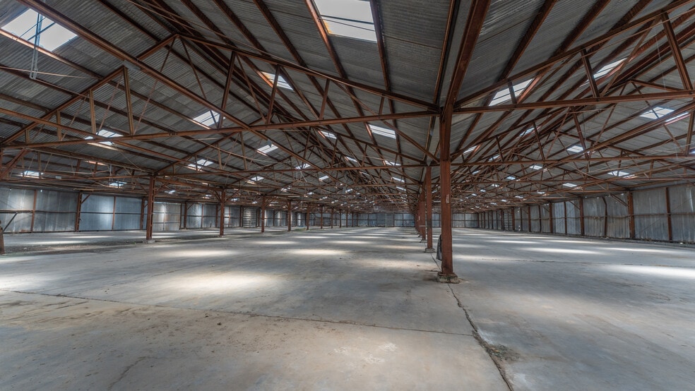 More Photos Of 134 Castleberry st, Pelham Warehouse For Sale