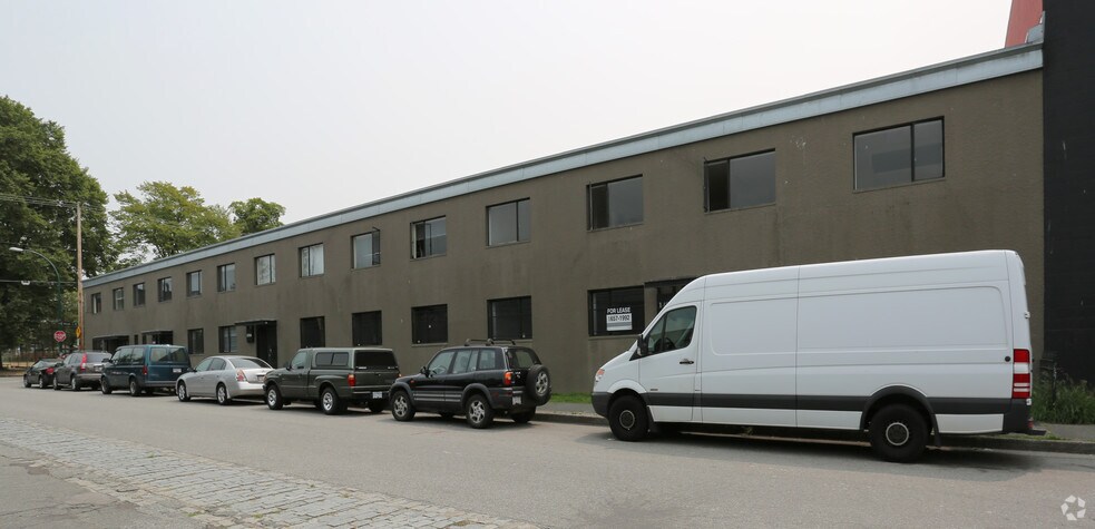 More Photos Of 1480-1488 Frances St, Vancouver Warehouse For Lease