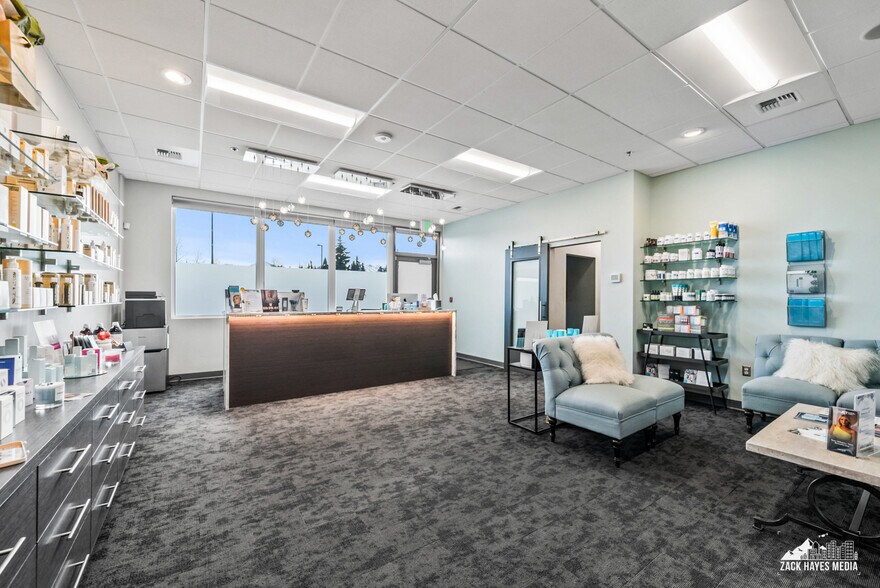More Photos Of 11260 Old Seward Hwy, Anchorage Office For Sale
