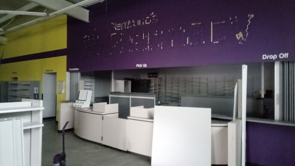 More Photos Of 114 E Second Ave, Glenwood Freestanding For Sale