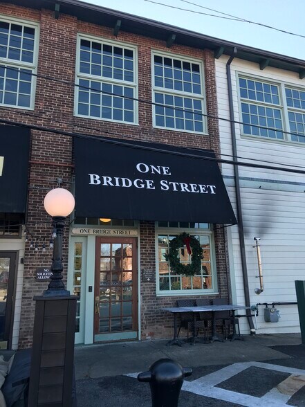 More Photos Of 1 Bridge St, Irvington Office For Lease