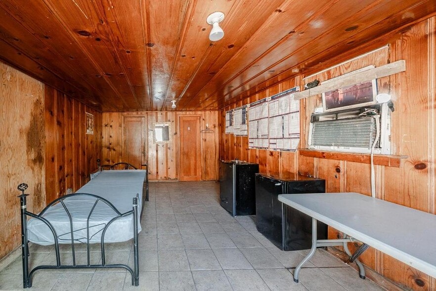 More Photos Of 2301 E Lewis Ave, Fresno Convenience Store For Sale