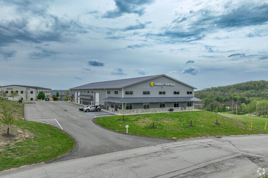 Primary Photo Of 1000 Randall Ct, Export Warehouse For Lease