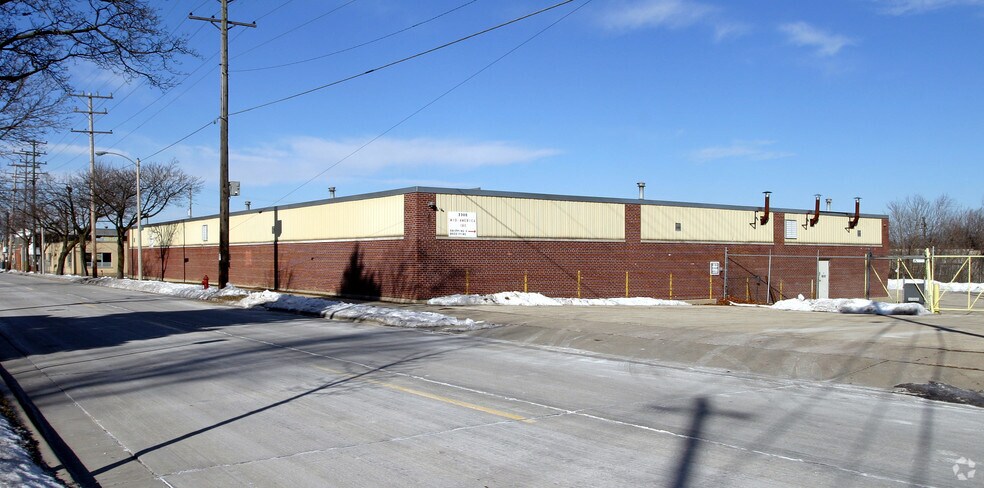 More Photos Of 2300 W Cornell St, Milwaukee Industrial For Sale