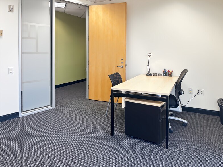 More Photos Of 5605 N MacArthur Blvd, Irving Coworking Space