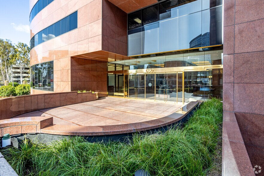 More Photos Of 650 Town Center Dr, Costa Mesa Unknown For Lease