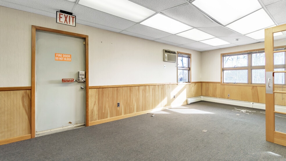 More Photos Of 26 Frowein Rd, Center Moriches Warehouse For Sale