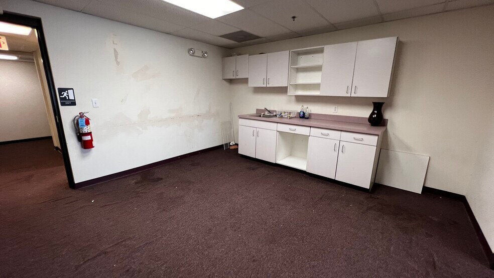 More Photos Of 1727-1801 Union Blvd, Allentown Warehouse For Lease