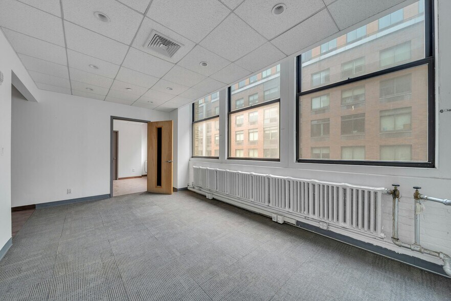 More Photos Of 535-547 W 45th St, New York Loft Creative Space For Lease