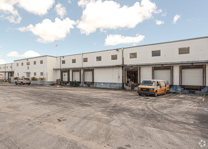 Primary Photo Of 6831 NW 37th Ave, Miami Refrigeration Cold Storage For Lease