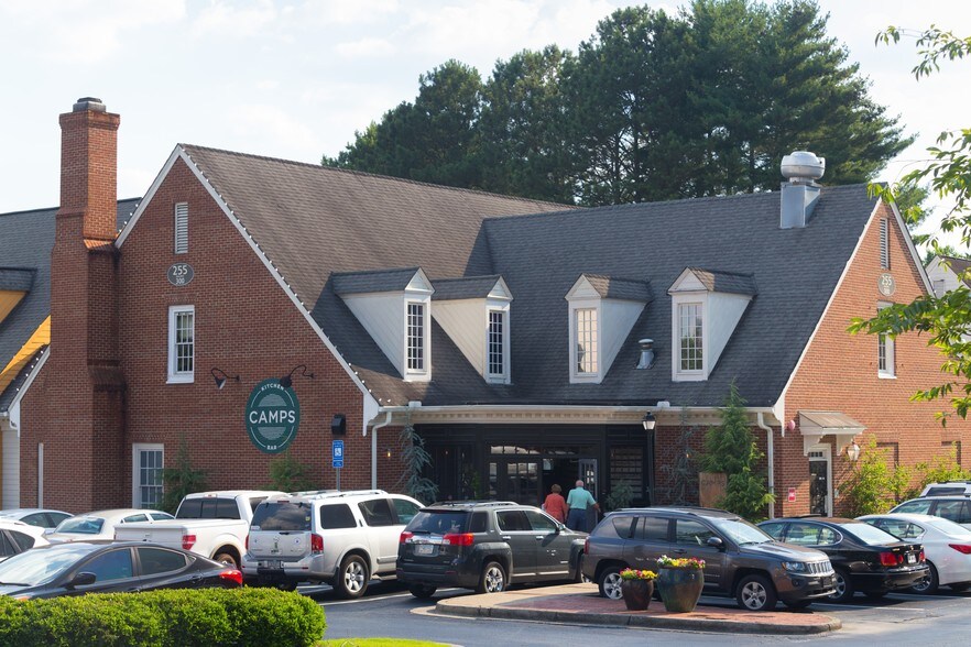 More Photos Of 255 Village Pky NE, Marietta Storefront For Lease