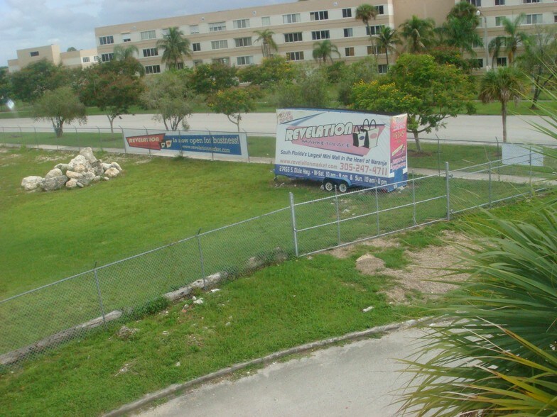 More Photos Of 27455 S Dixie Hwy, Homestead Land For Lease