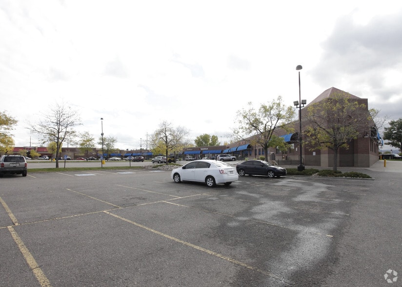 More Photos Of 7370-7450 W 52nd Ave, Arvada General Retail For Lease