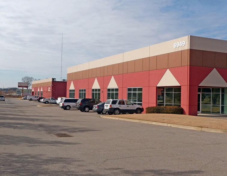 More Photos Of 6949 Appling Farms Pky, Memphis Warehouse For Lease